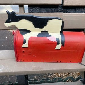LAST CHANCE. Metal mailbox. Painted cow.